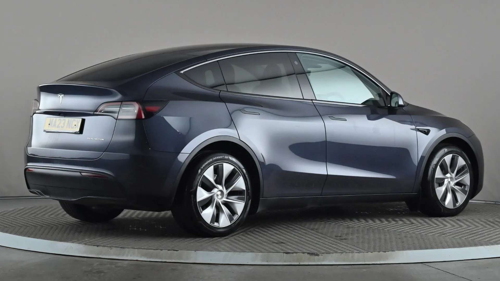 2023 TESLA MODEL Y 2023 TESLA MODEL Y
