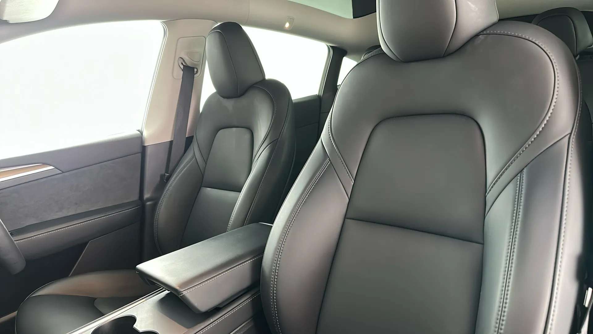 2023 TESLA MODEL Y 2023 TESLA MODEL Y