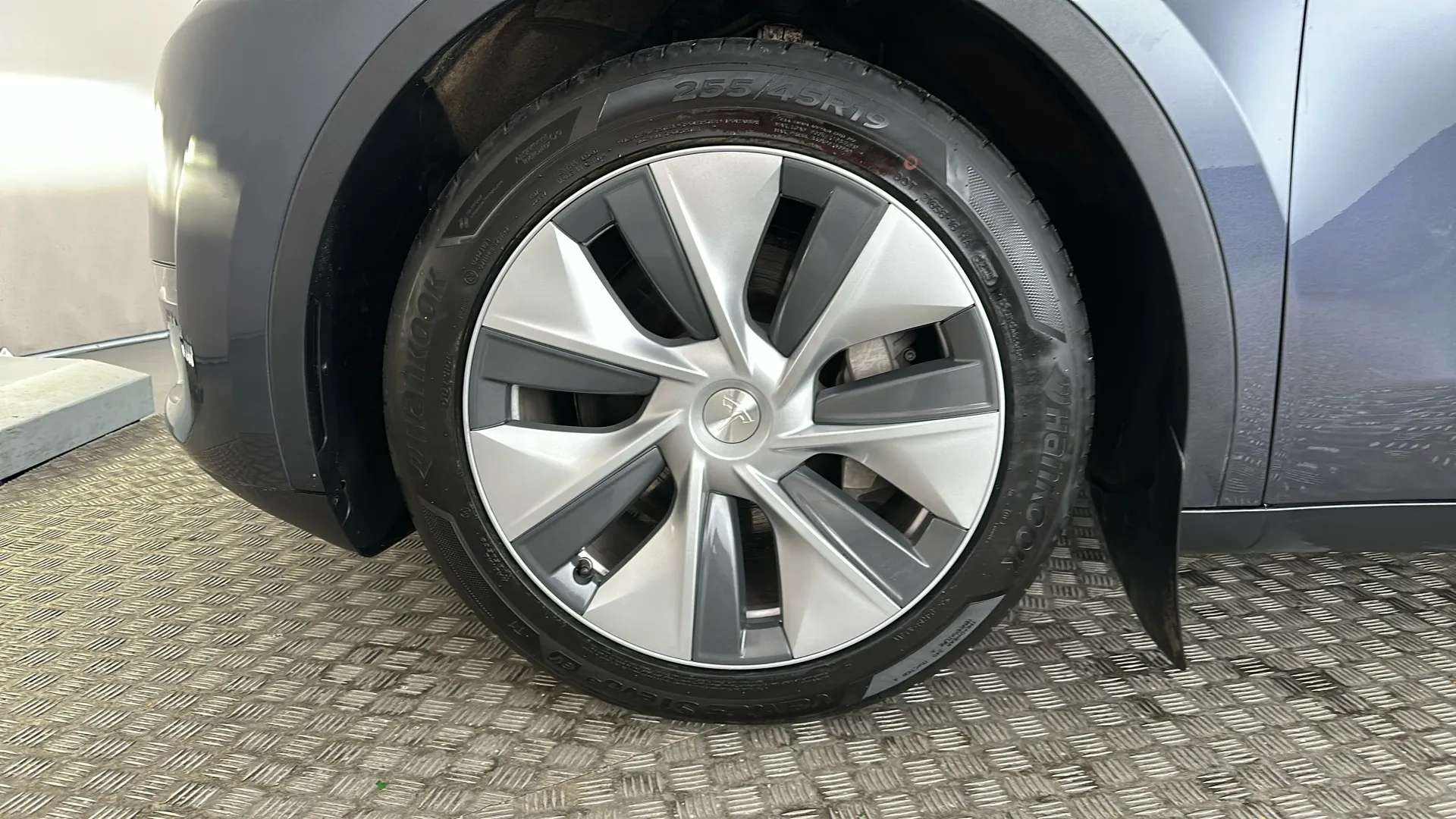 2023 TESLA MODEL Y 2023 TESLA MODEL Y