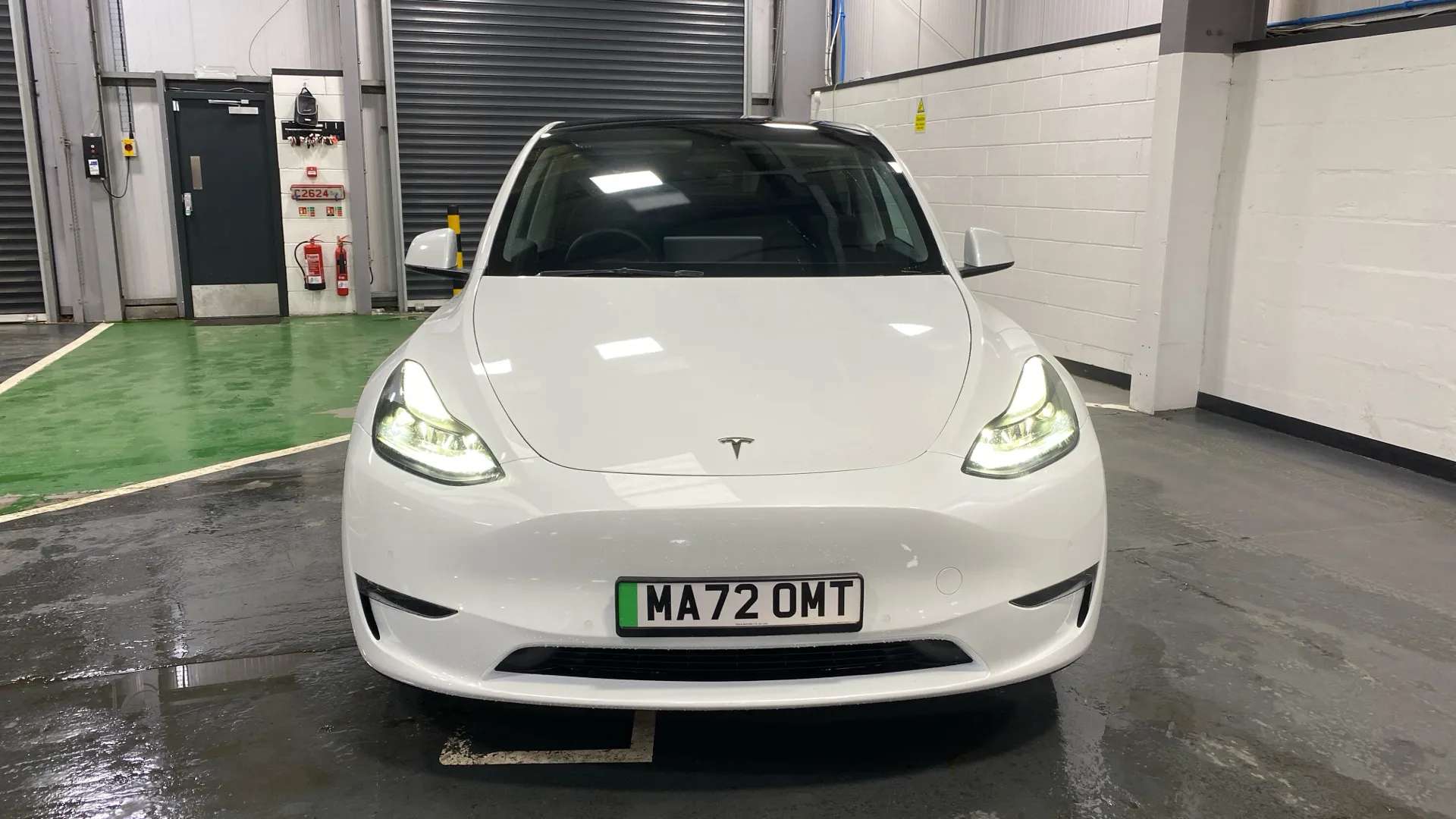 A 2022 TESLA MODEL Y Long Range AWD Auto A 2022 TESLA MODEL Y Long Range AWD Auto