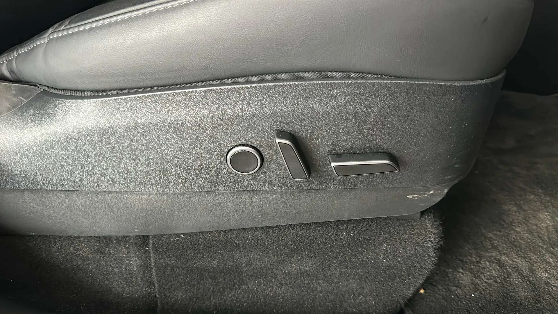 2023 TESLA MODEL Y 2023 TESLA MODEL Y