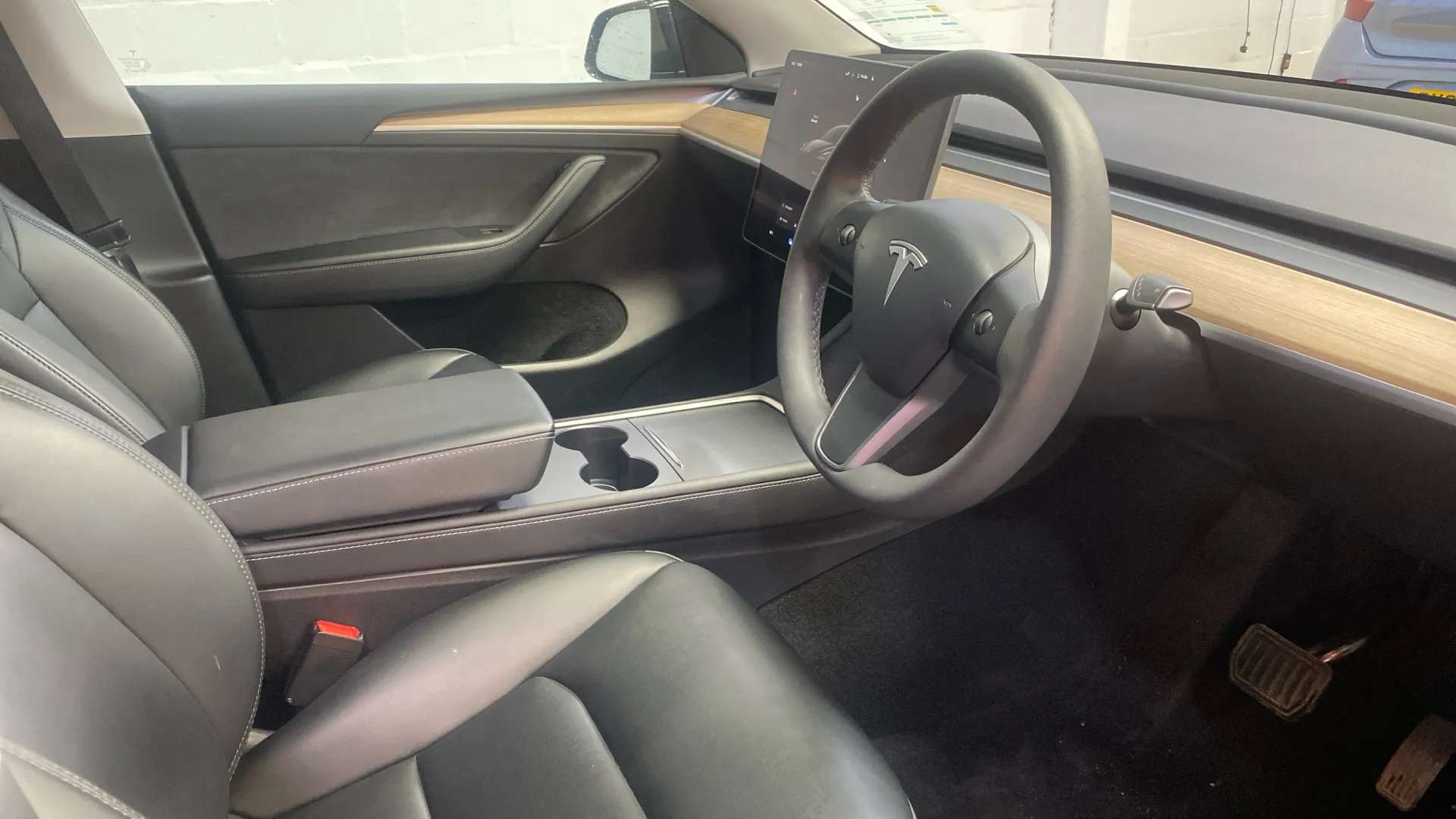 A 2023 TESLA MODEL Y Long Range AWD Auto A 2023 TESLA MODEL Y Long Range AWD Auto
