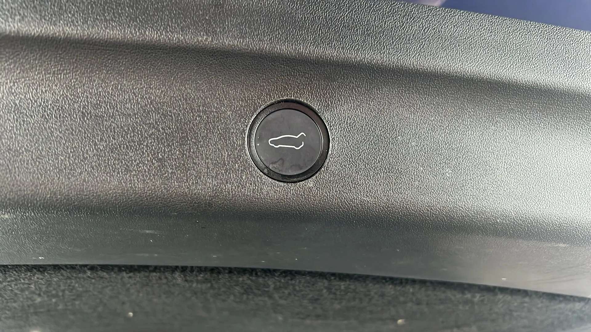 2023 TESLA MODEL Y 2023 TESLA MODEL Y