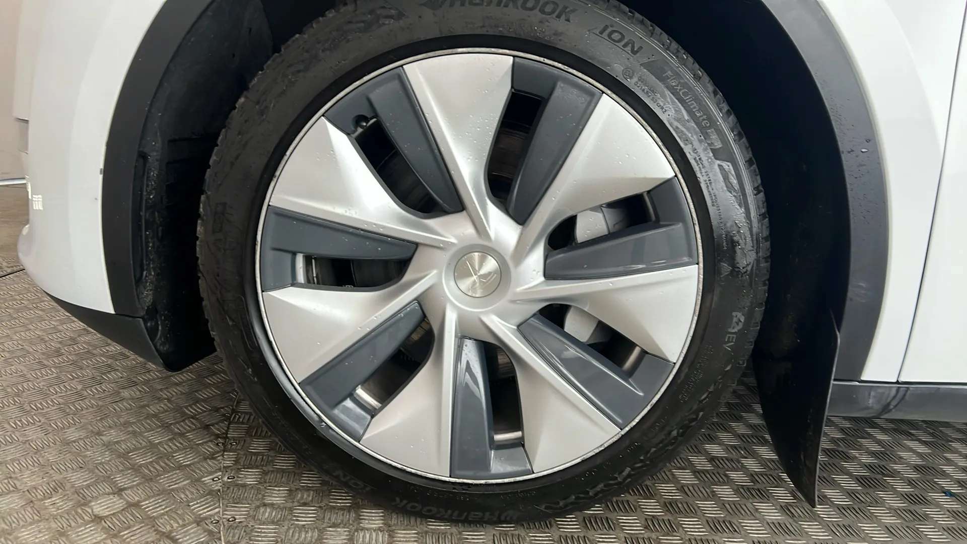 2022 TESLA MODEL Y 2022 TESLA MODEL Y