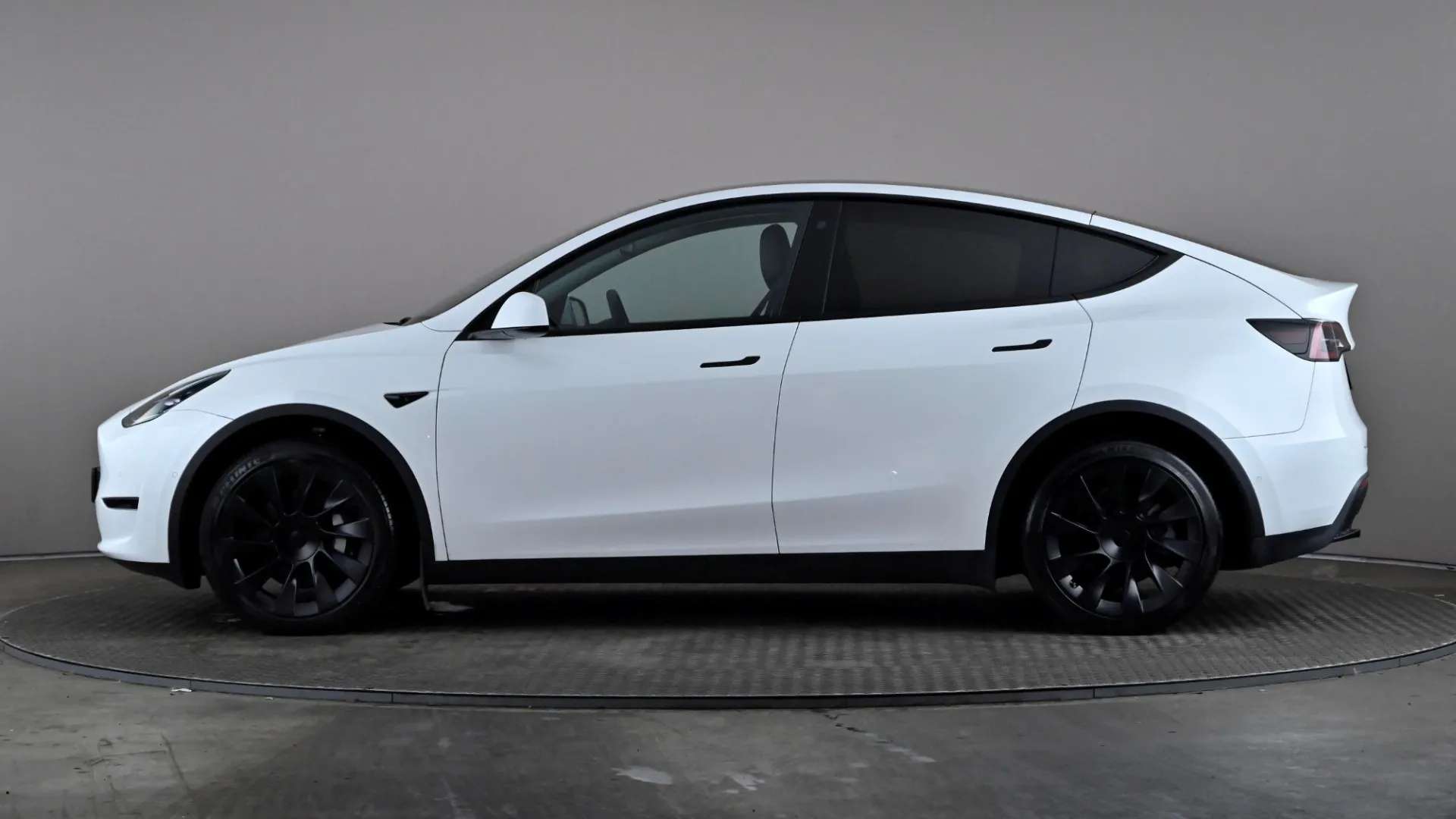 A 2022 TESLA MODEL Y Long Range AWD Auto A 2022 TESLA MODEL Y Long Range AWD Auto
