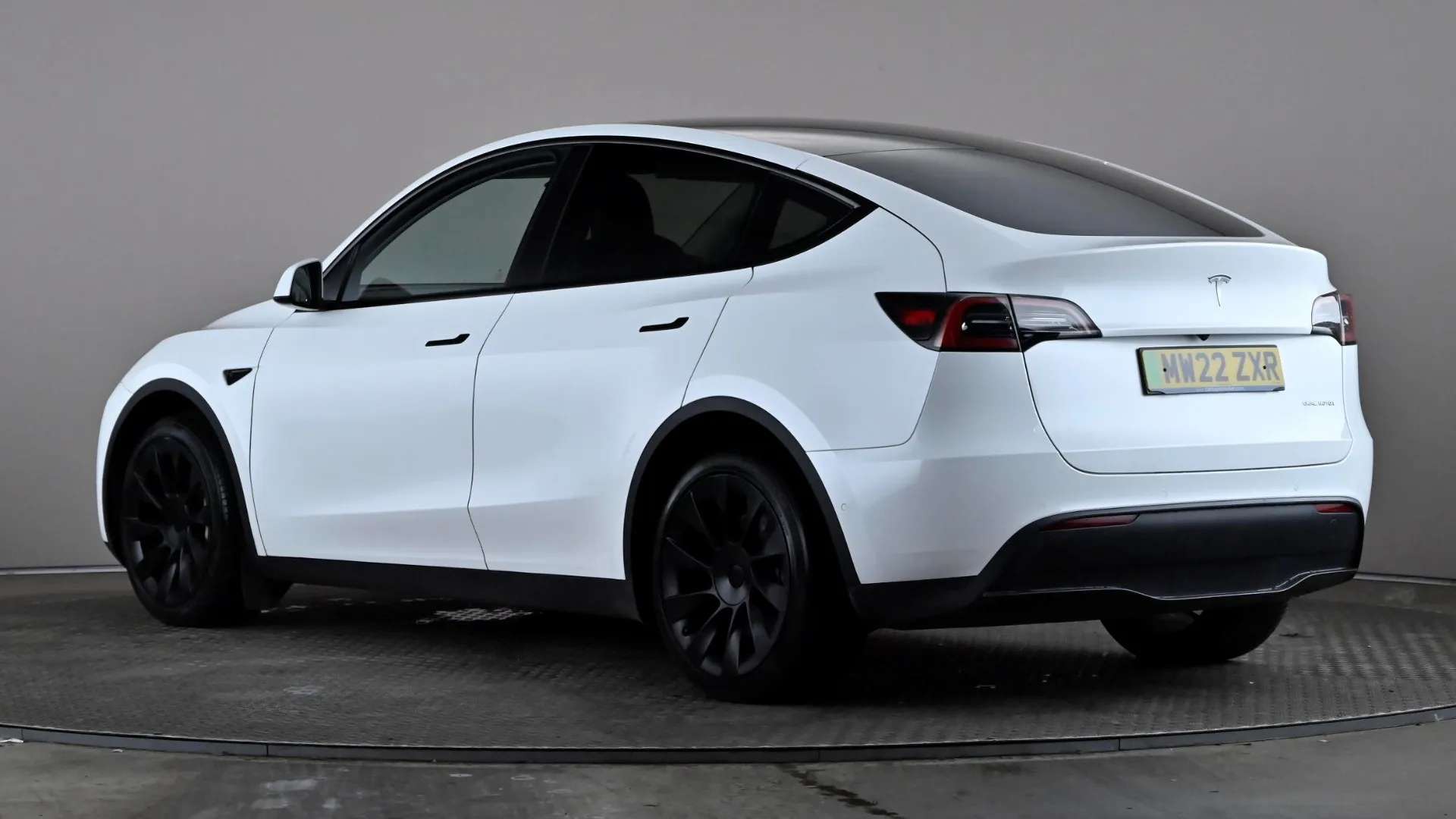 A 2022 TESLA MODEL Y Long Range AWD Auto A 2022 TESLA MODEL Y Long Range AWD Auto
