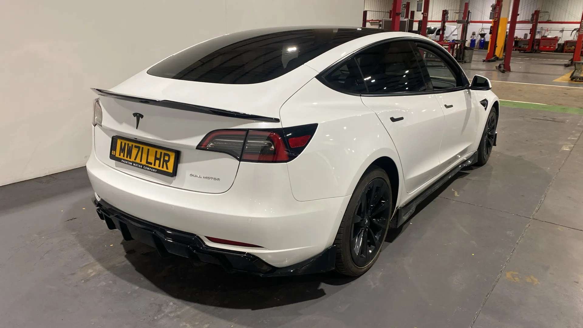 A 2021 TESLA MODEL 3 Long Range AWD Auto A 2021 TESLA MODEL 3 Long Range AWD Auto