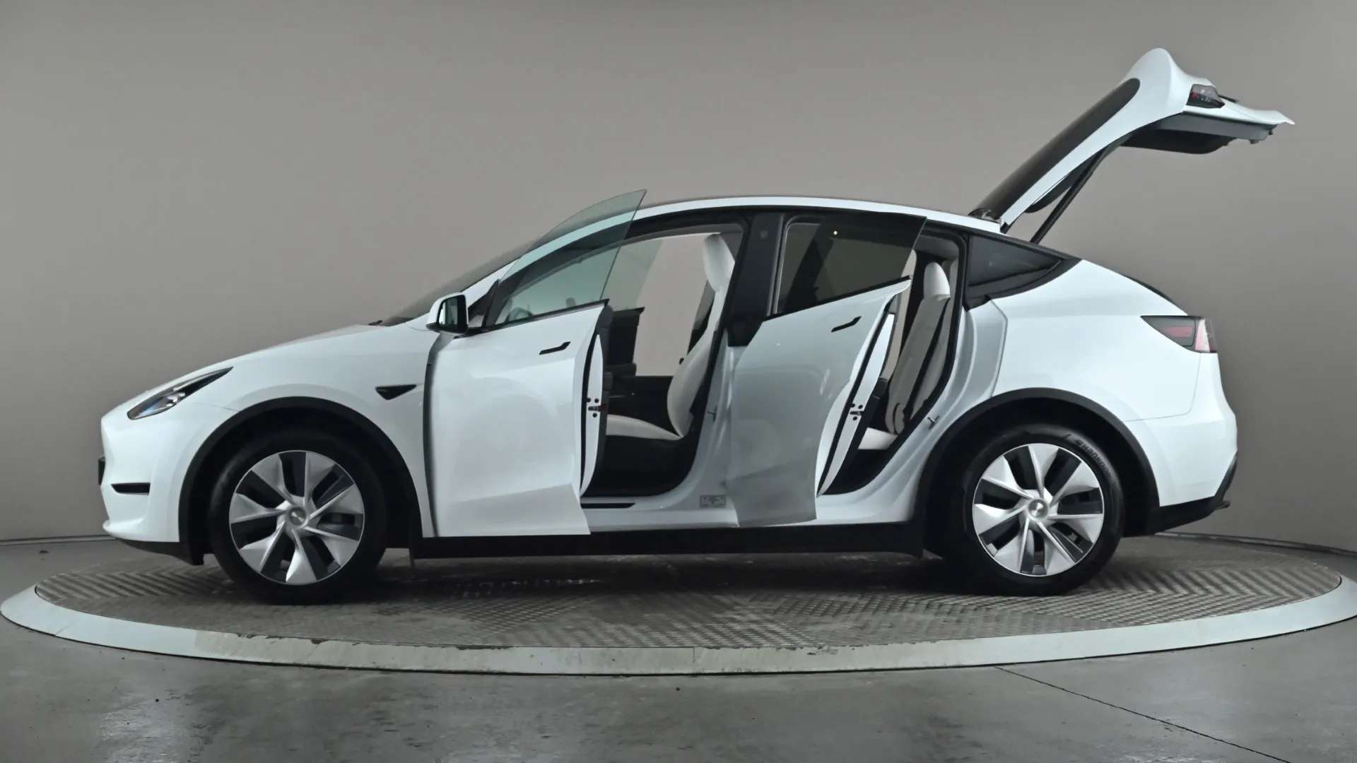 2022 TESLA MODEL Y 2022 TESLA MODEL Y