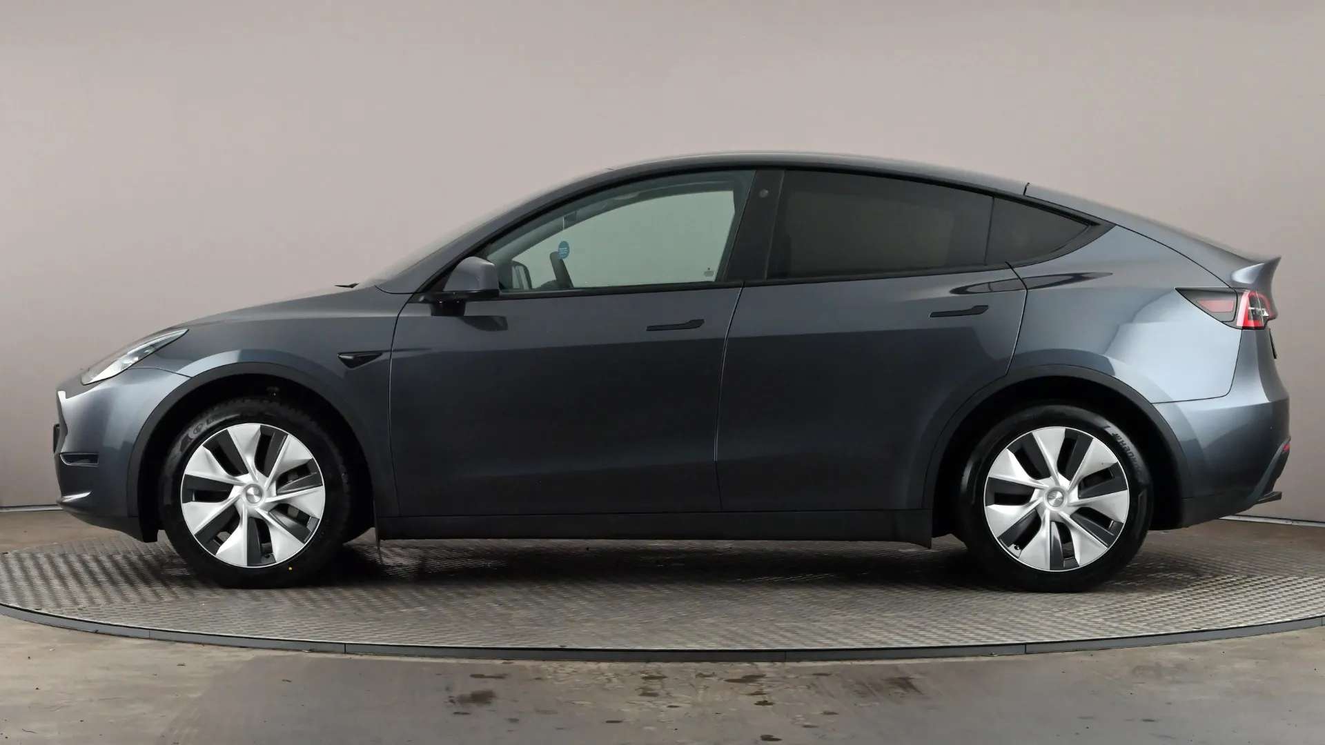 A 2023 TESLA MODEL Y Long Range AWD Auto A 2023 TESLA MODEL Y Long Range AWD Auto