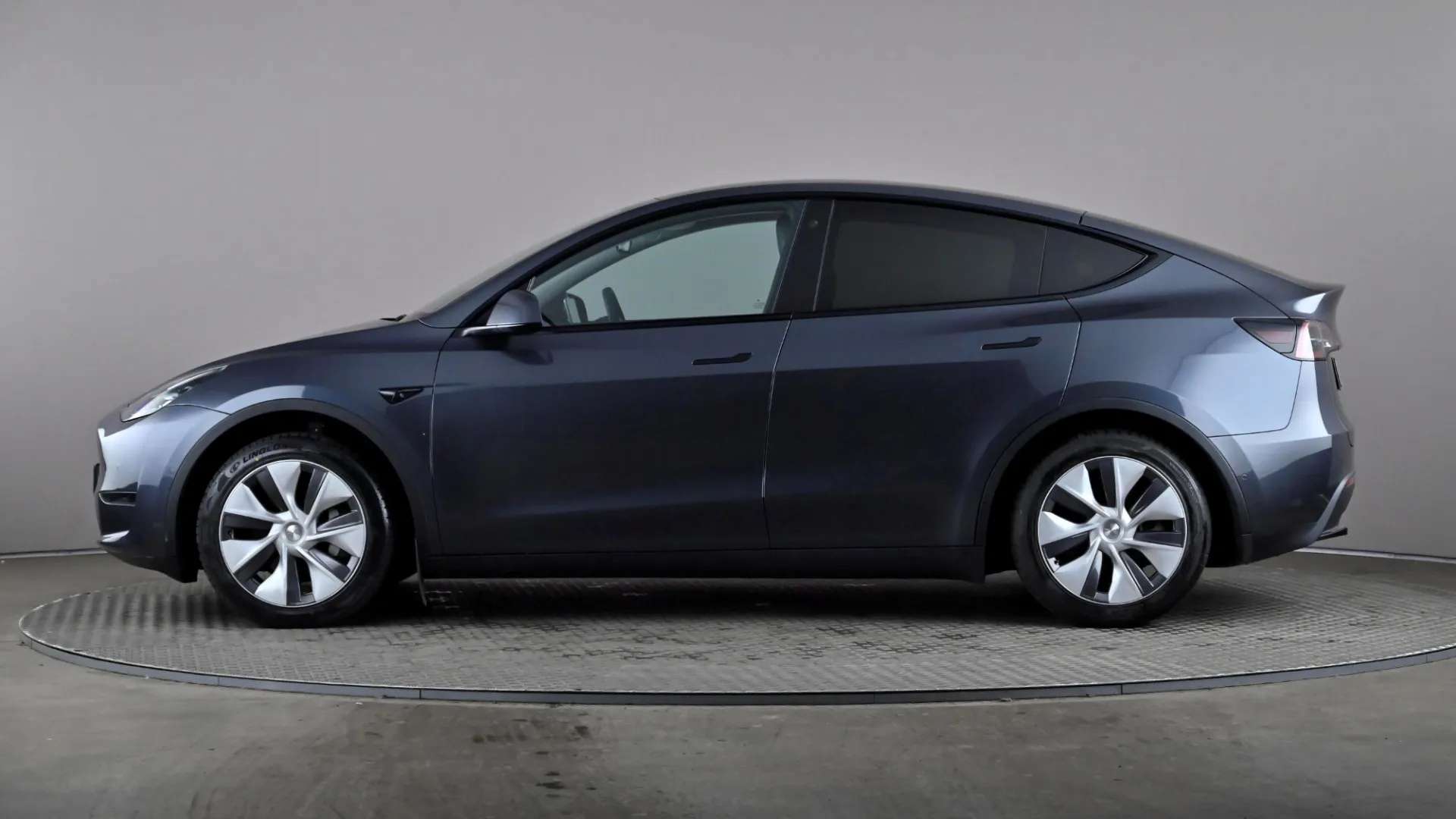 A 2022 TESLA MODEL Y Long Range AWD Auto A 2022 TESLA MODEL Y Long Range AWD Auto