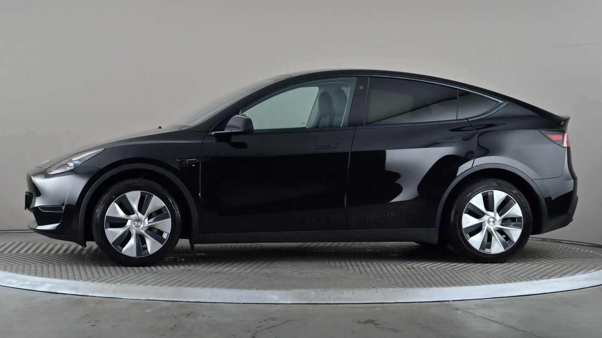 A 2023 TESLA MODEL Y Long Range AWD Auto A 2023 TESLA MODEL Y Long Range AWD Auto