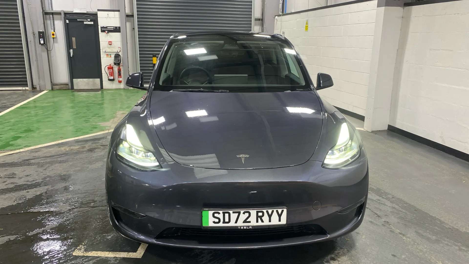 A 2022 TESLA MODEL Y Long Range AWD Auto A 2022 TESLA MODEL Y Long Range AWD Auto