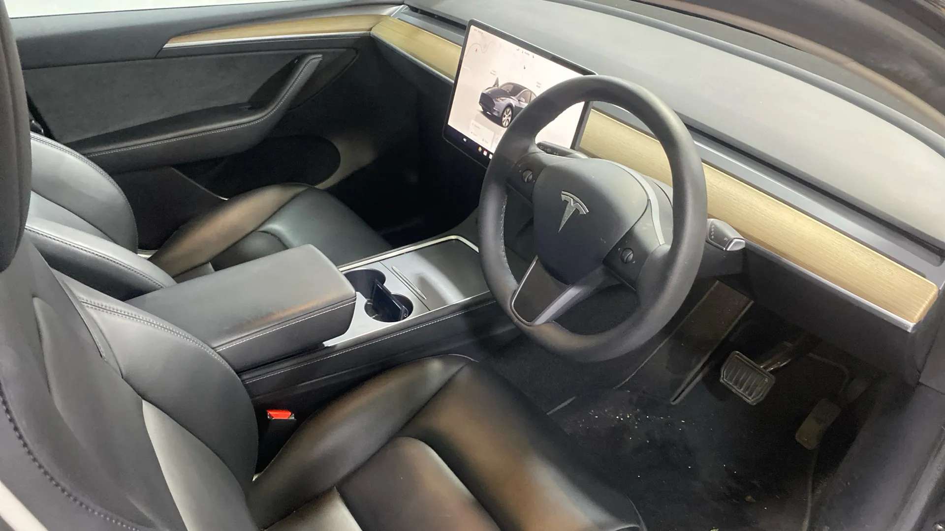 A 2022 TESLA MODEL Y Long Range AWD Auto A 2022 TESLA MODEL Y Long Range AWD Auto