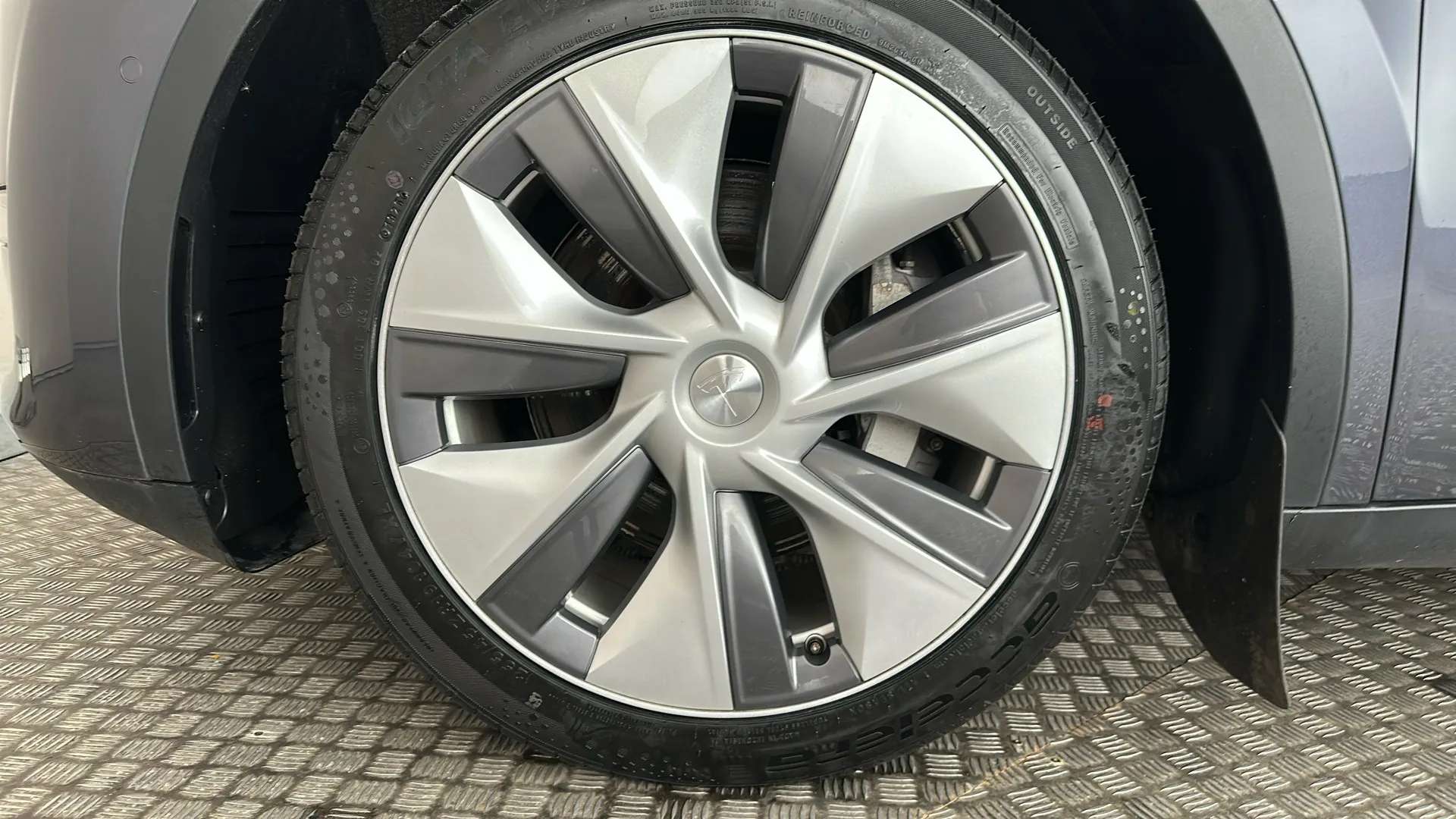 2022 TESLA MODEL Y 2022 TESLA MODEL Y