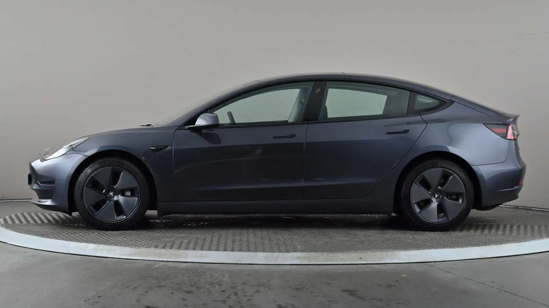 A 2021 TESLA MODEL 3 Long Range AWD Auto A 2021 TESLA MODEL 3 Long Range AWD Auto