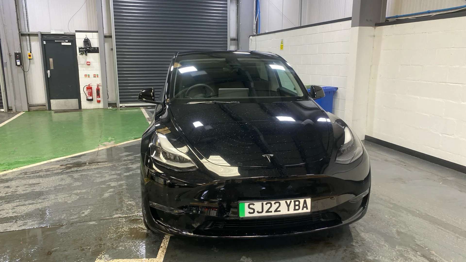 A 2022 TESLA MODEL Y Long Range AWD Auto A 2022 TESLA MODEL Y Long Range AWD Auto