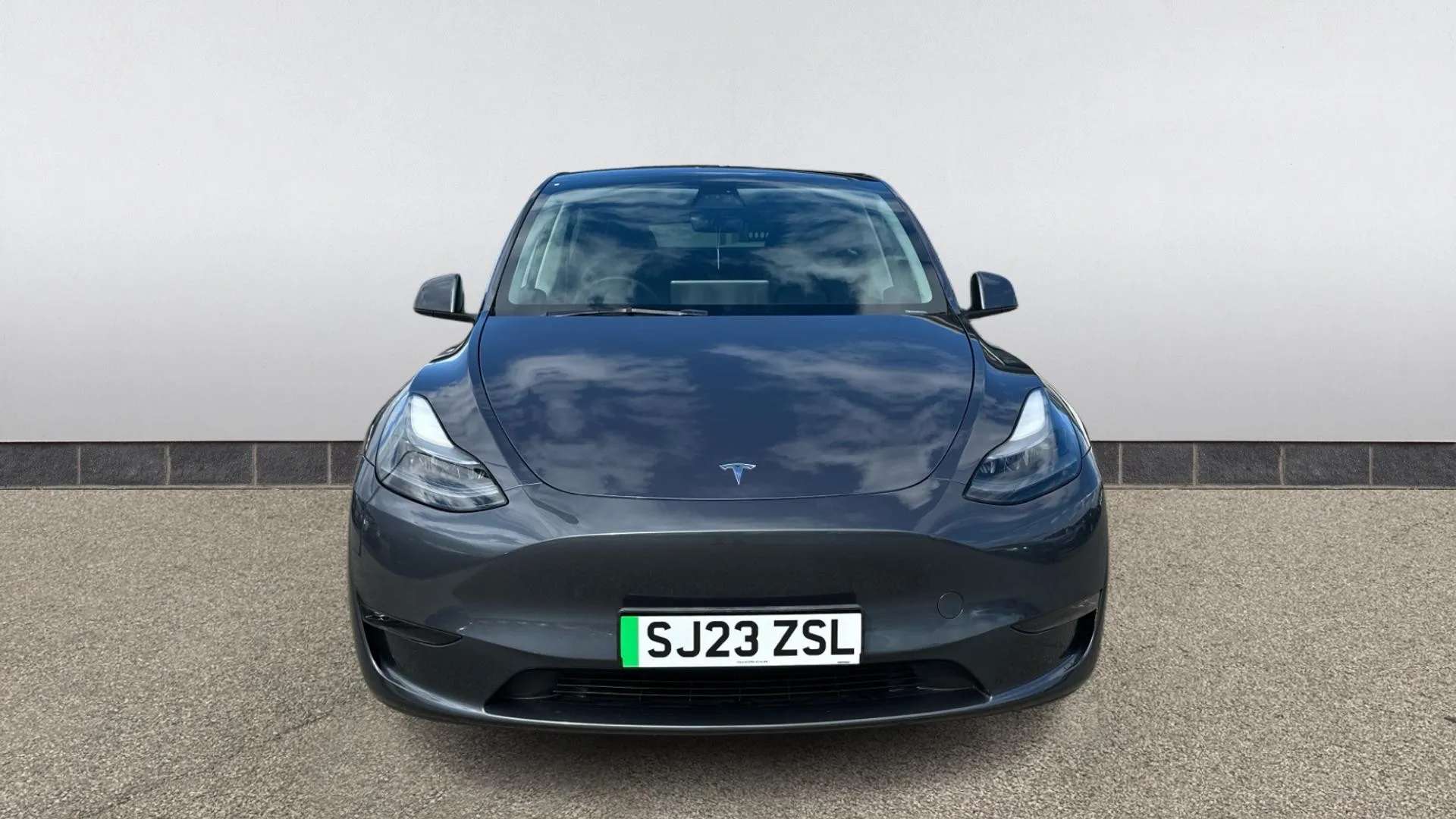 A 2023 TESLA MODEL Y Long Range AWD Auto A 2023 TESLA MODEL Y Long Range AWD Auto