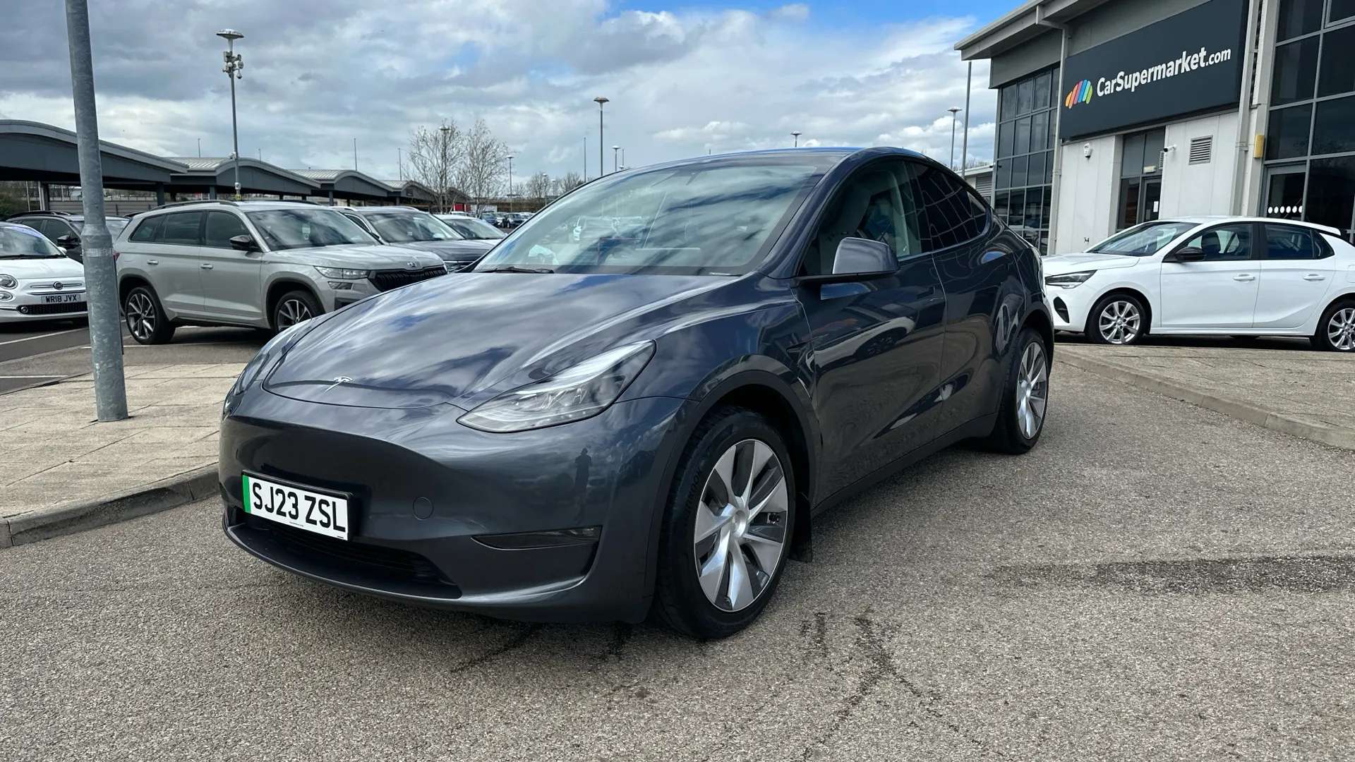 2023 TESLA MODEL Y 2023 TESLA MODEL Y