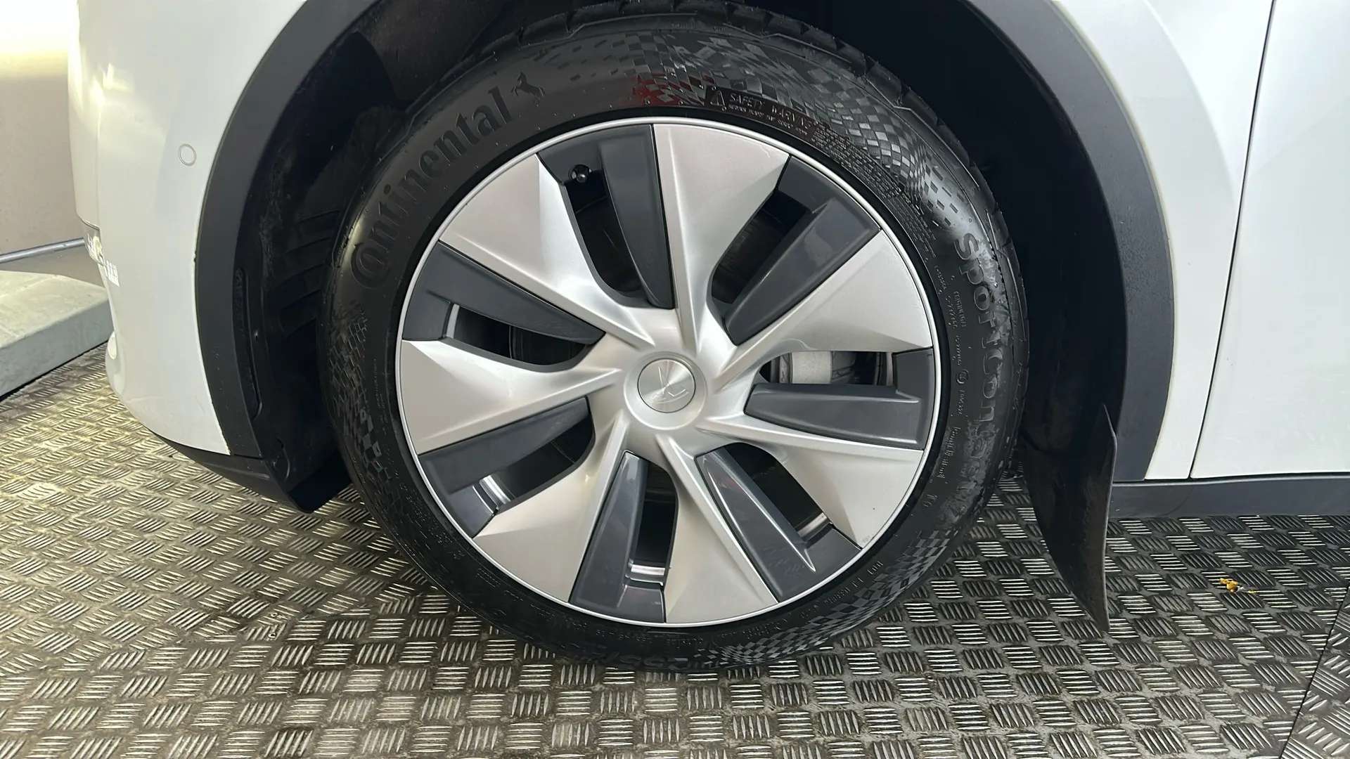 2022 TESLA MODEL Y 2022 TESLA MODEL Y