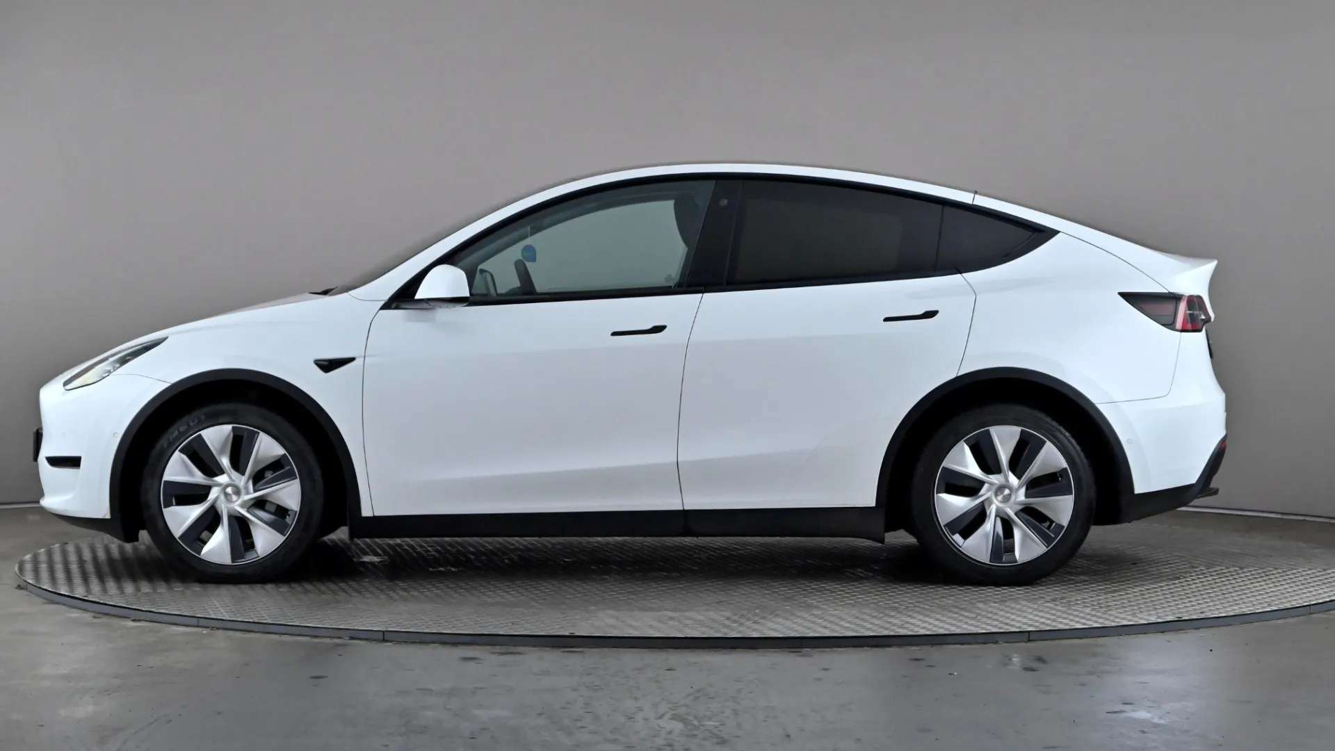 A 2022 TESLA MODEL Y Long Range AWD Auto A 2022 TESLA MODEL Y Long Range AWD Auto