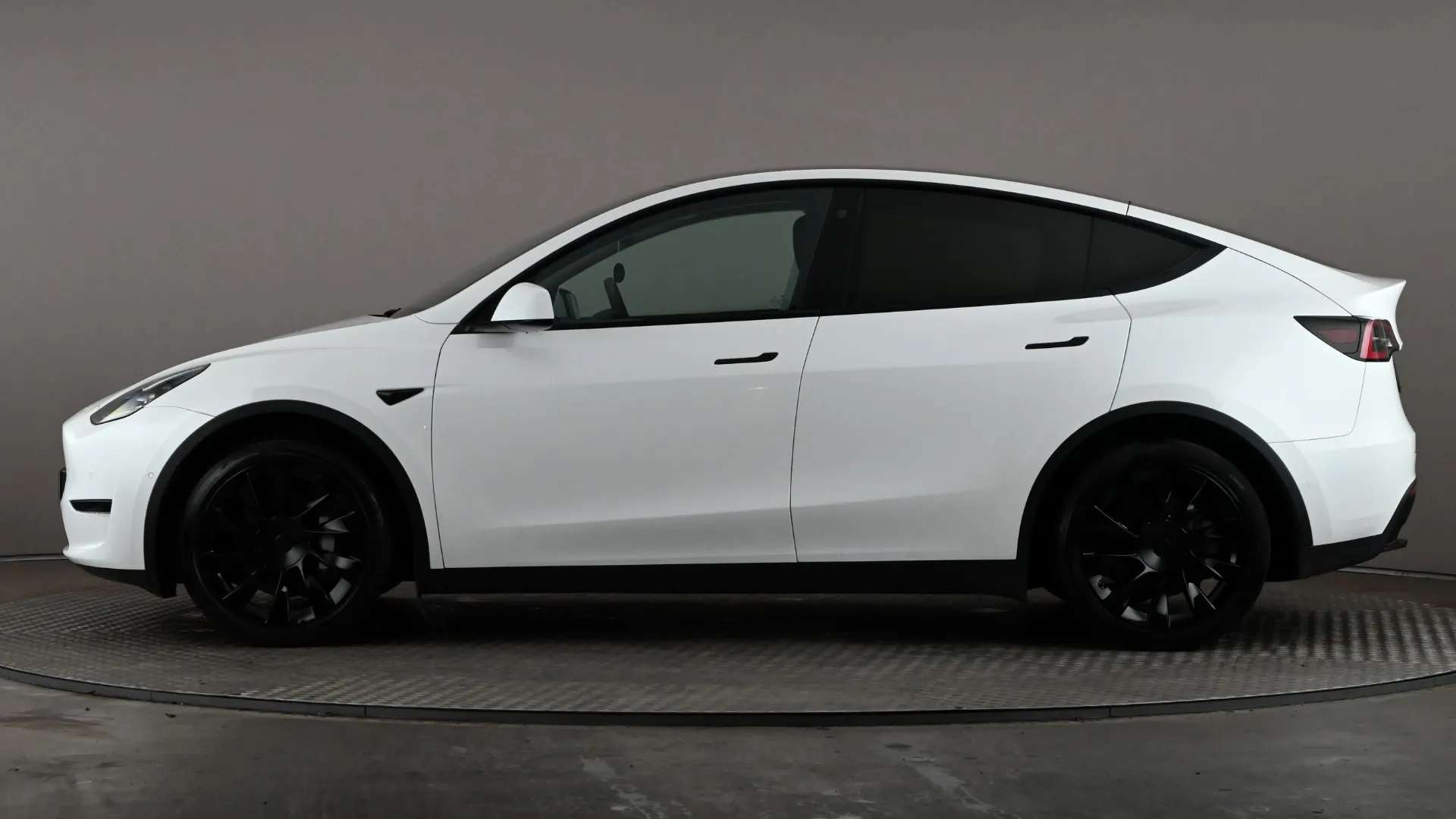 A 2022 TESLA MODEL Y Long Range AWD Auto A 2022 TESLA MODEL Y Long Range AWD Auto