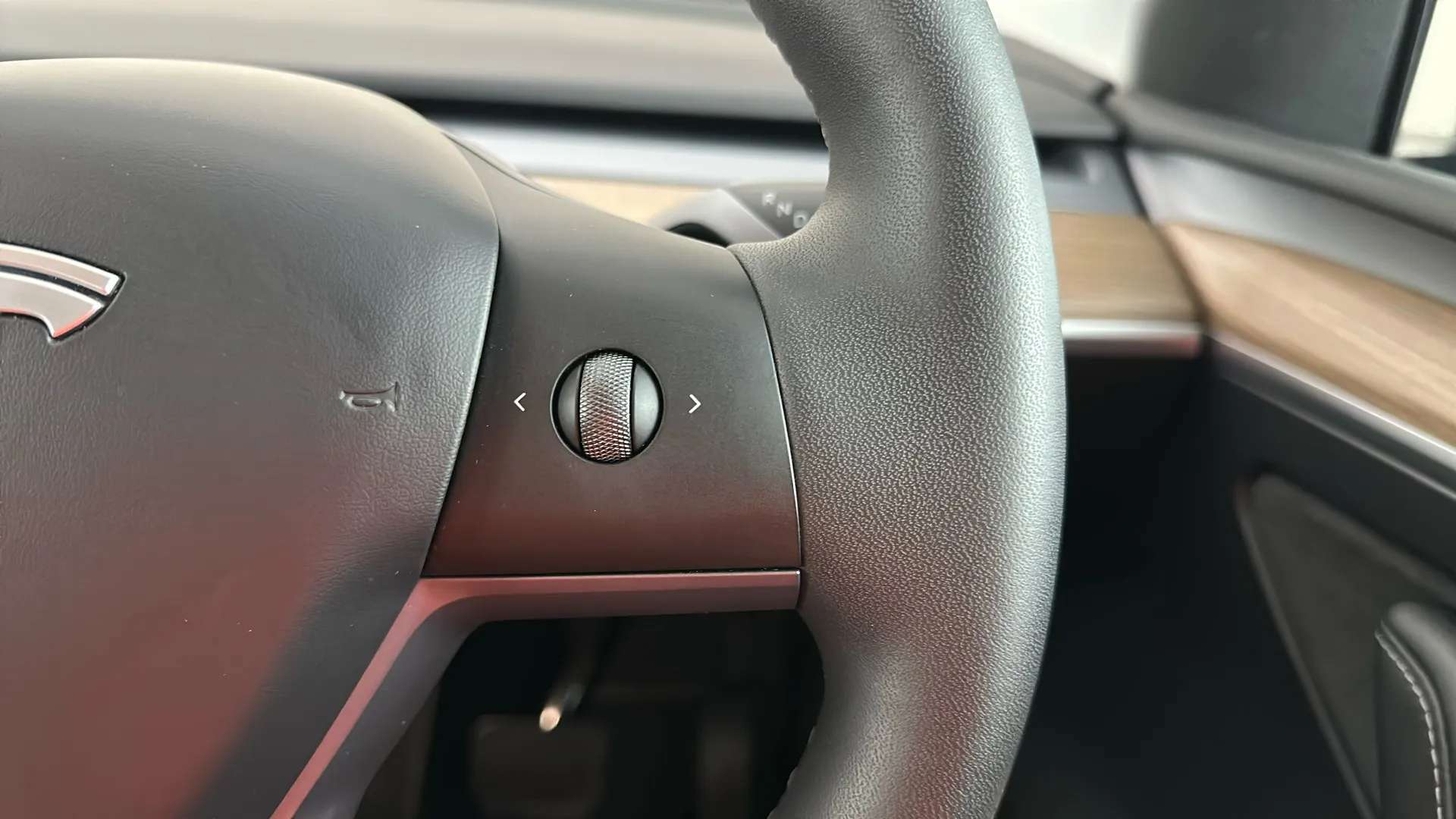 2023 TESLA MODEL Y 2023 TESLA MODEL Y