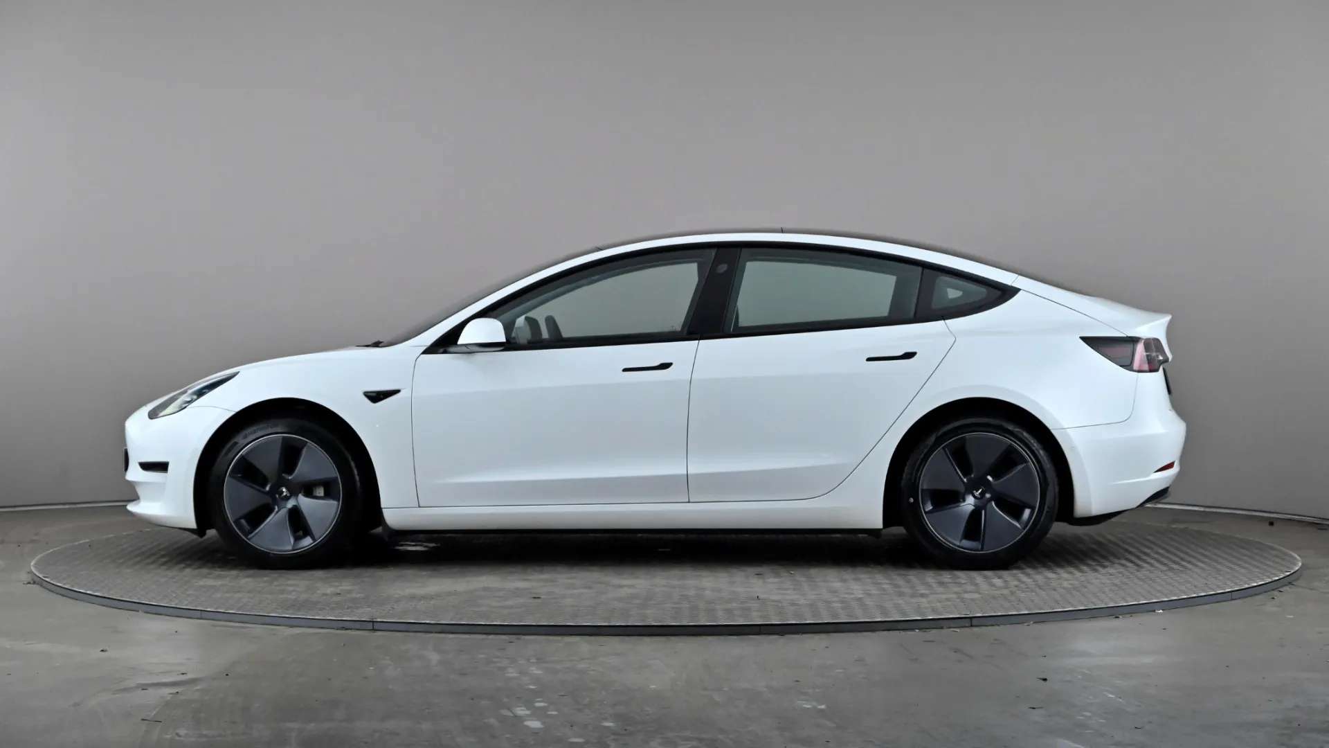 A 2021 TESLA MODEL 3 Long Range AWD Auto A 2021 TESLA MODEL 3 Long Range AWD Auto