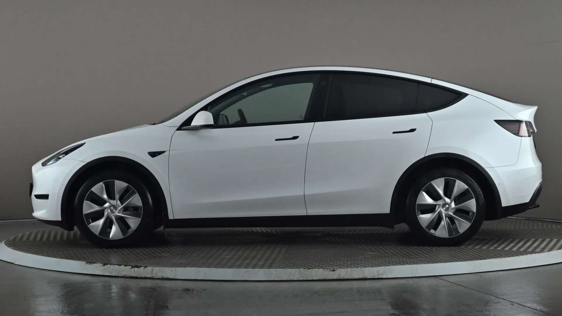 A 2022 TESLA MODEL Y Long Range AWD Auto A 2022 TESLA MODEL Y Long Range AWD Auto