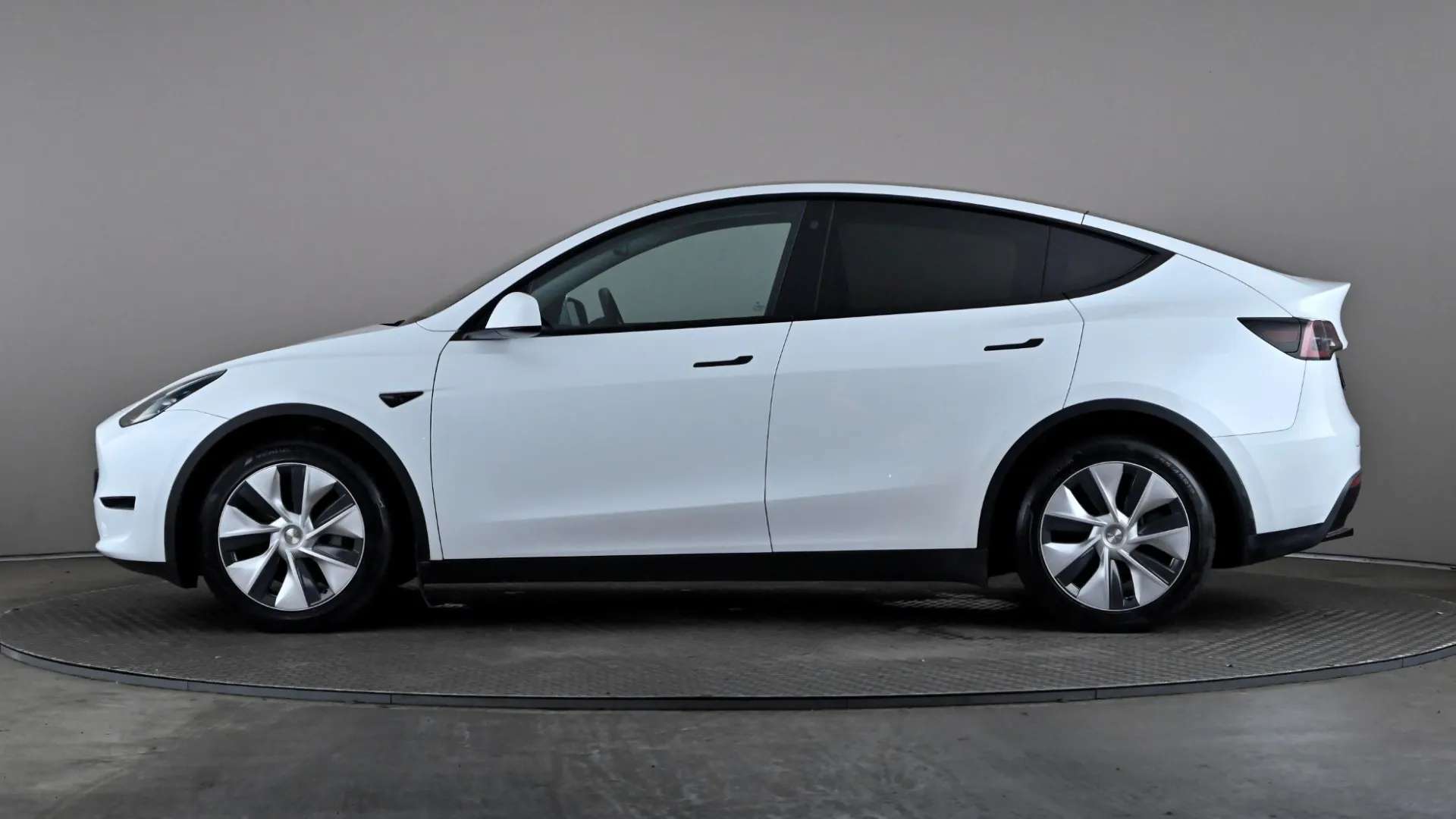 A 2022 TESLA MODEL Y Long Range AWD Auto A 2022 TESLA MODEL Y Long Range AWD Auto