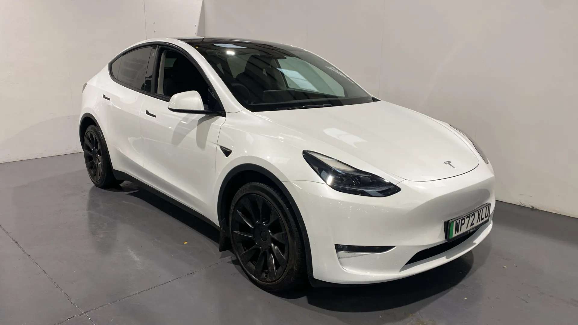 A 2022 TESLA MODEL Y Long Range AWD Auto A 2022 TESLA MODEL Y Long Range AWD Auto