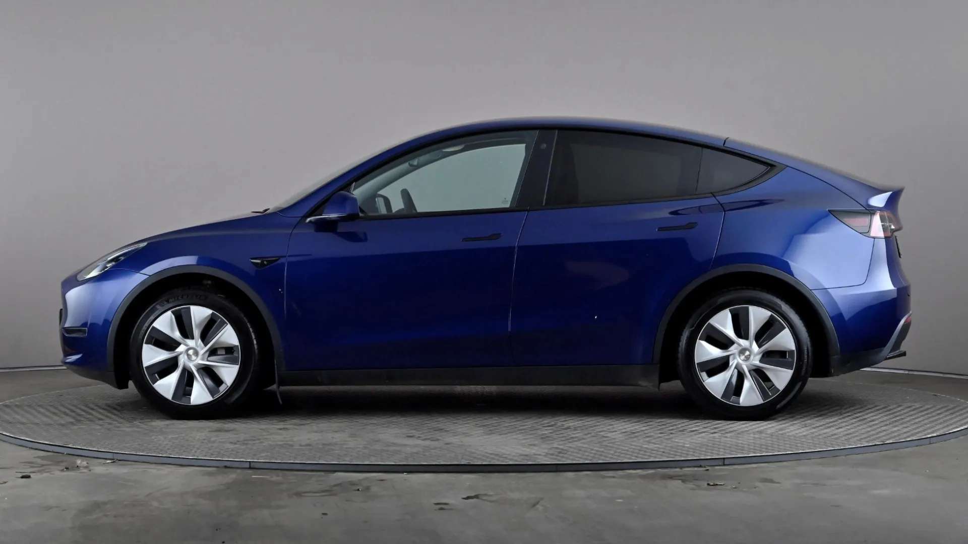 A 2022 TESLA MODEL Y Long Range AWD Auto A 2022 TESLA MODEL Y Long Range AWD Auto