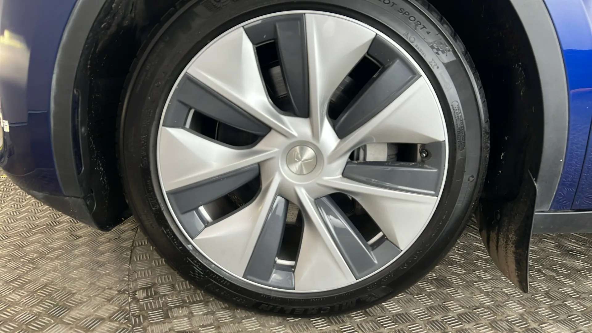 2022 TESLA MODEL Y 2022 TESLA MODEL Y