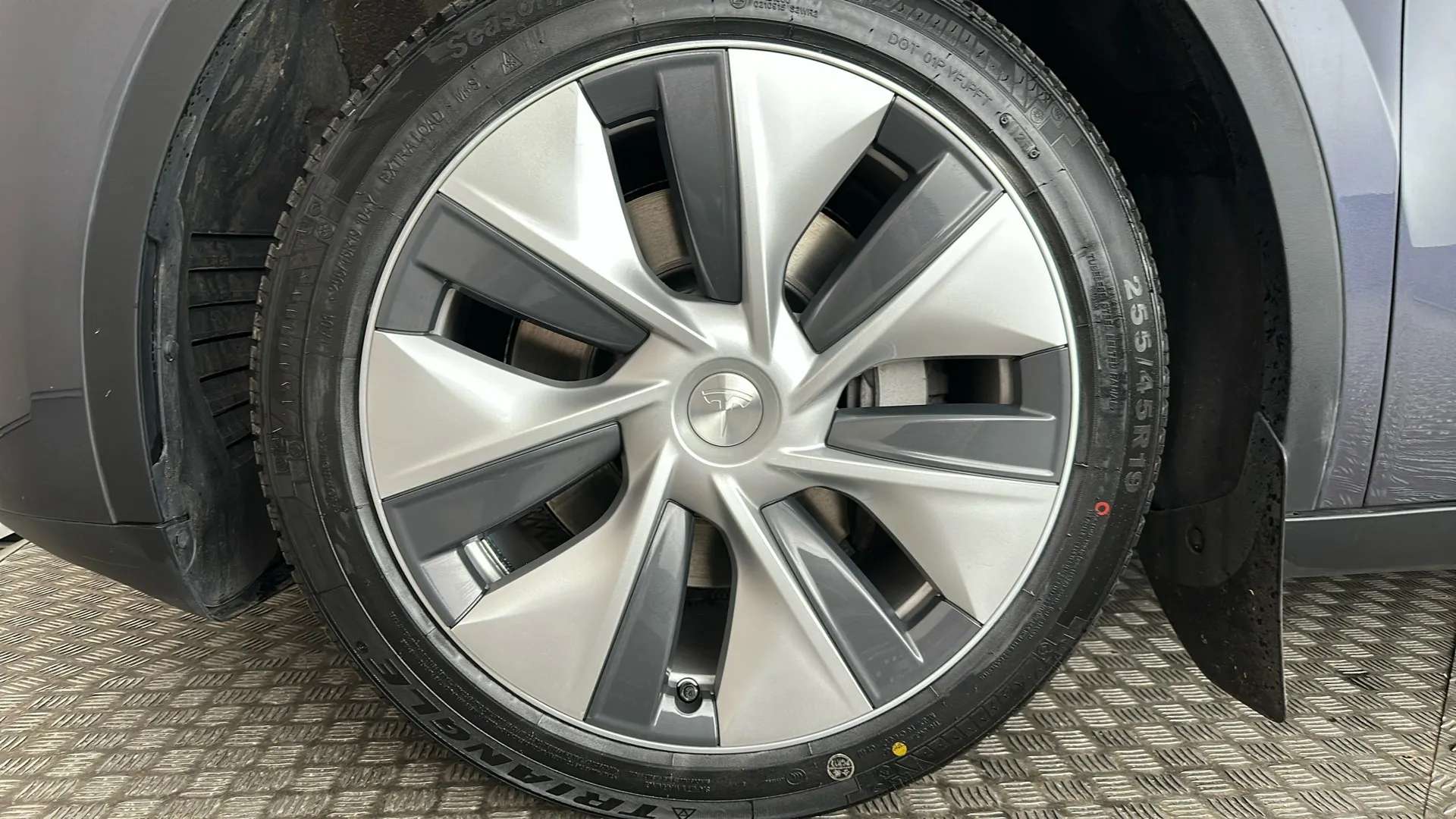 2023 TESLA MODEL Y 2023 TESLA MODEL Y