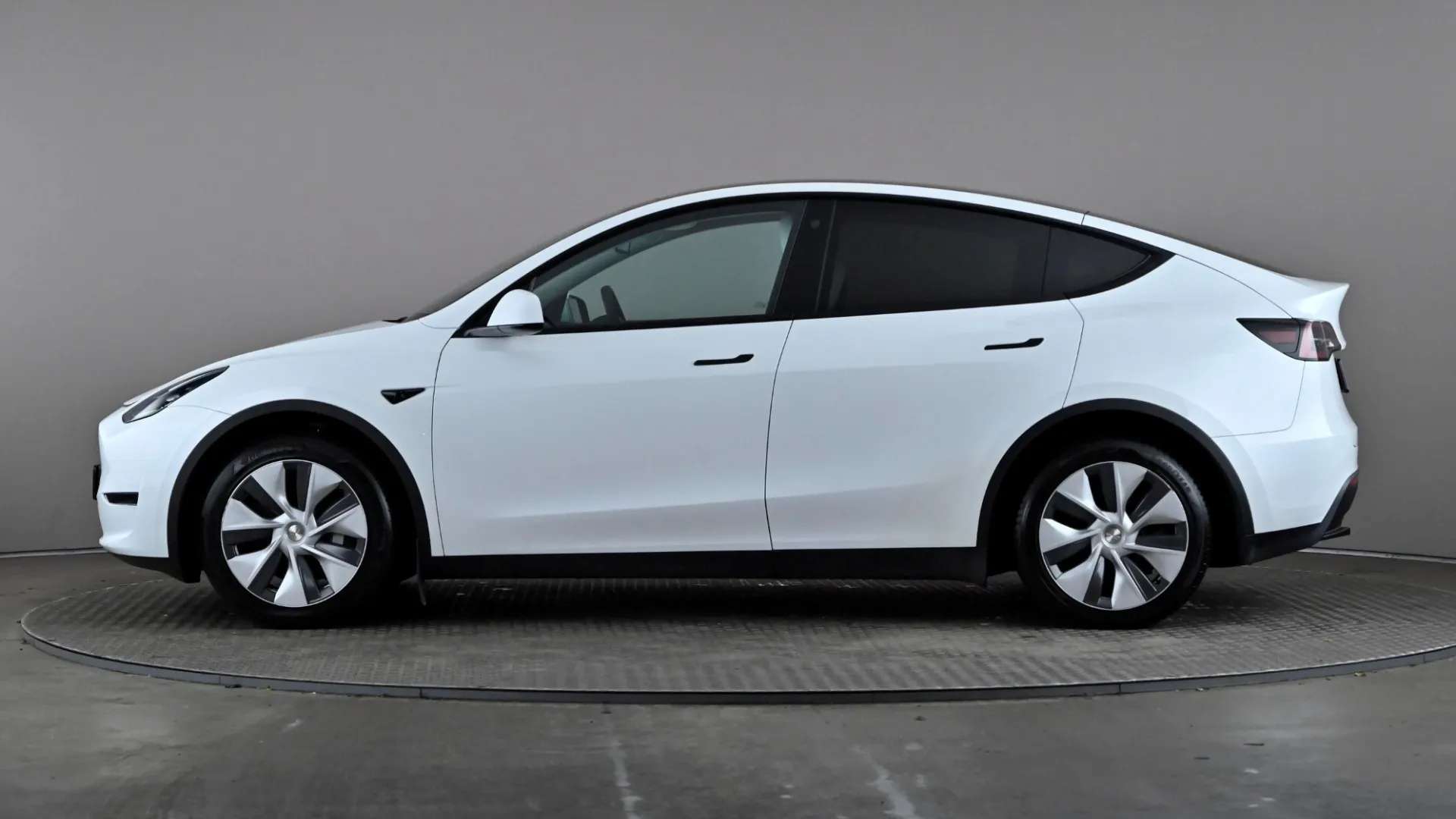 A 2023 TESLA MODEL Y Long Range AWD Auto A 2023 TESLA MODEL Y Long Range AWD Auto