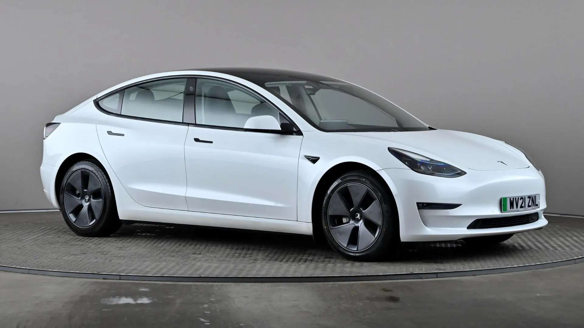 A 2021 TESLA MODEL 3 Long Range AWD Auto A 2021 TESLA MODEL 3 Long Range AWD Auto