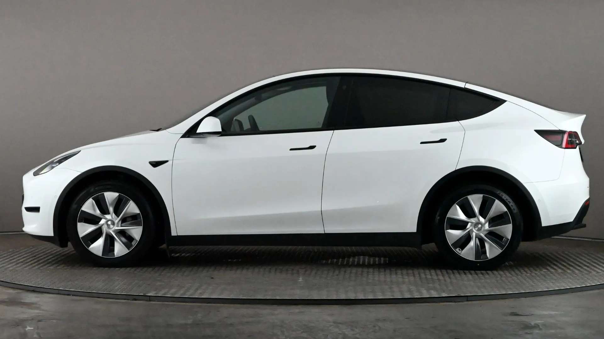 A 2022 TESLA MODEL Y Long Range AWD Auto A 2022 TESLA MODEL Y Long Range AWD Auto