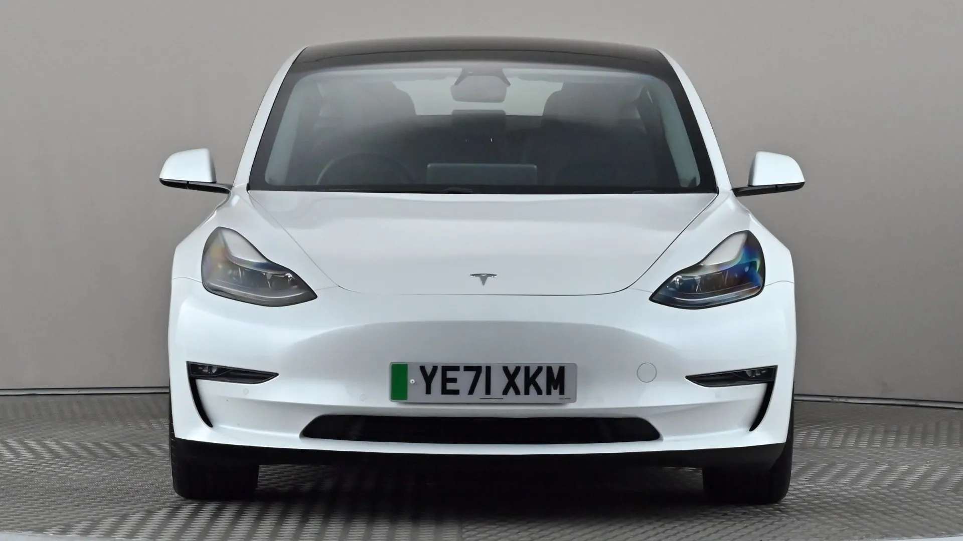 A 2021 TESLA MODEL 3 Long Range AWD Auto A 2021 TESLA MODEL 3 Long Range AWD Auto
