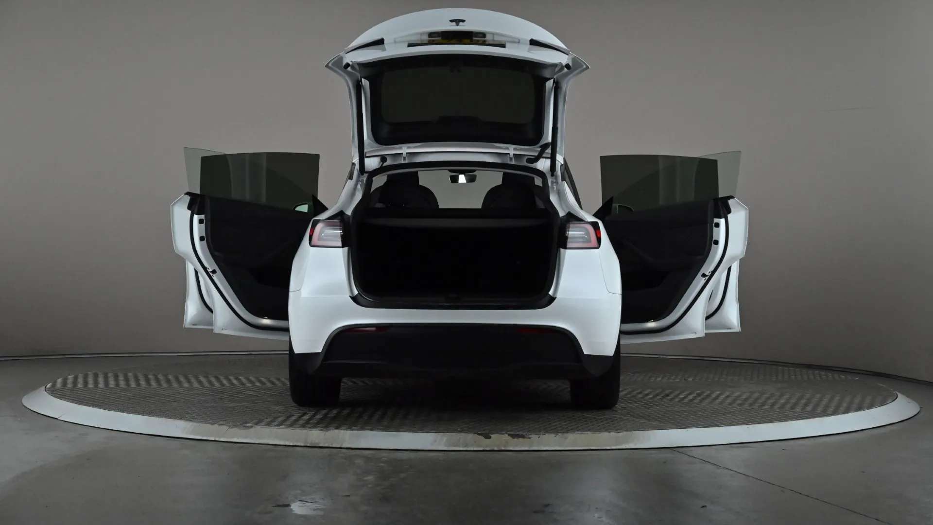 2024 TESLA MODEL Y 2024 TESLA MODEL Y