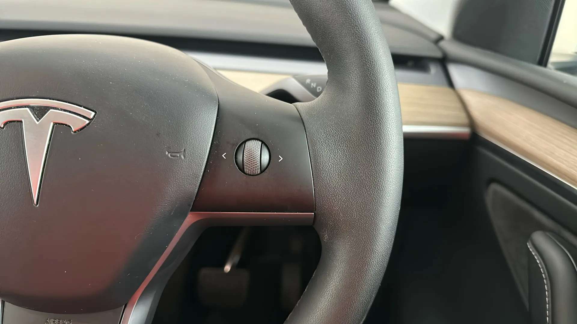2024 TESLA MODEL Y 2024 TESLA MODEL Y