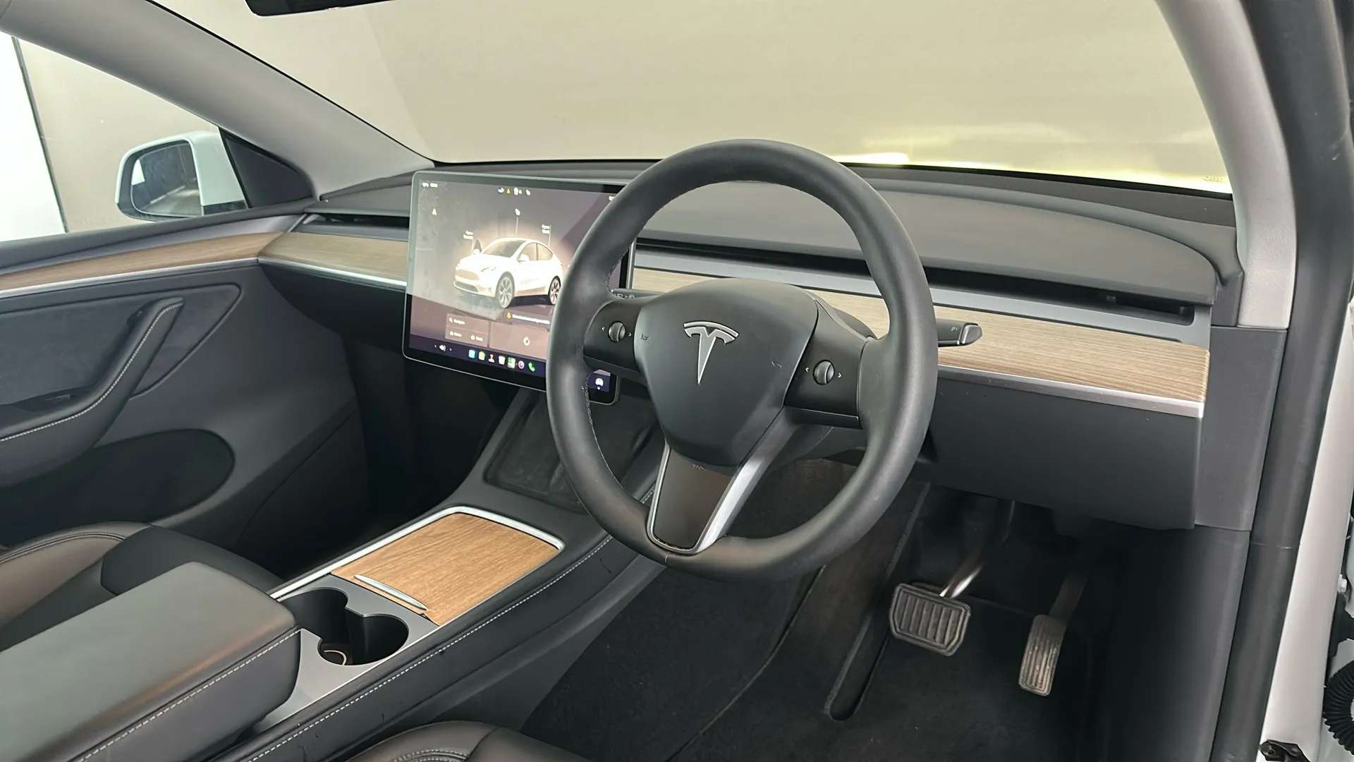 2024 TESLA MODEL Y 2024 TESLA MODEL Y