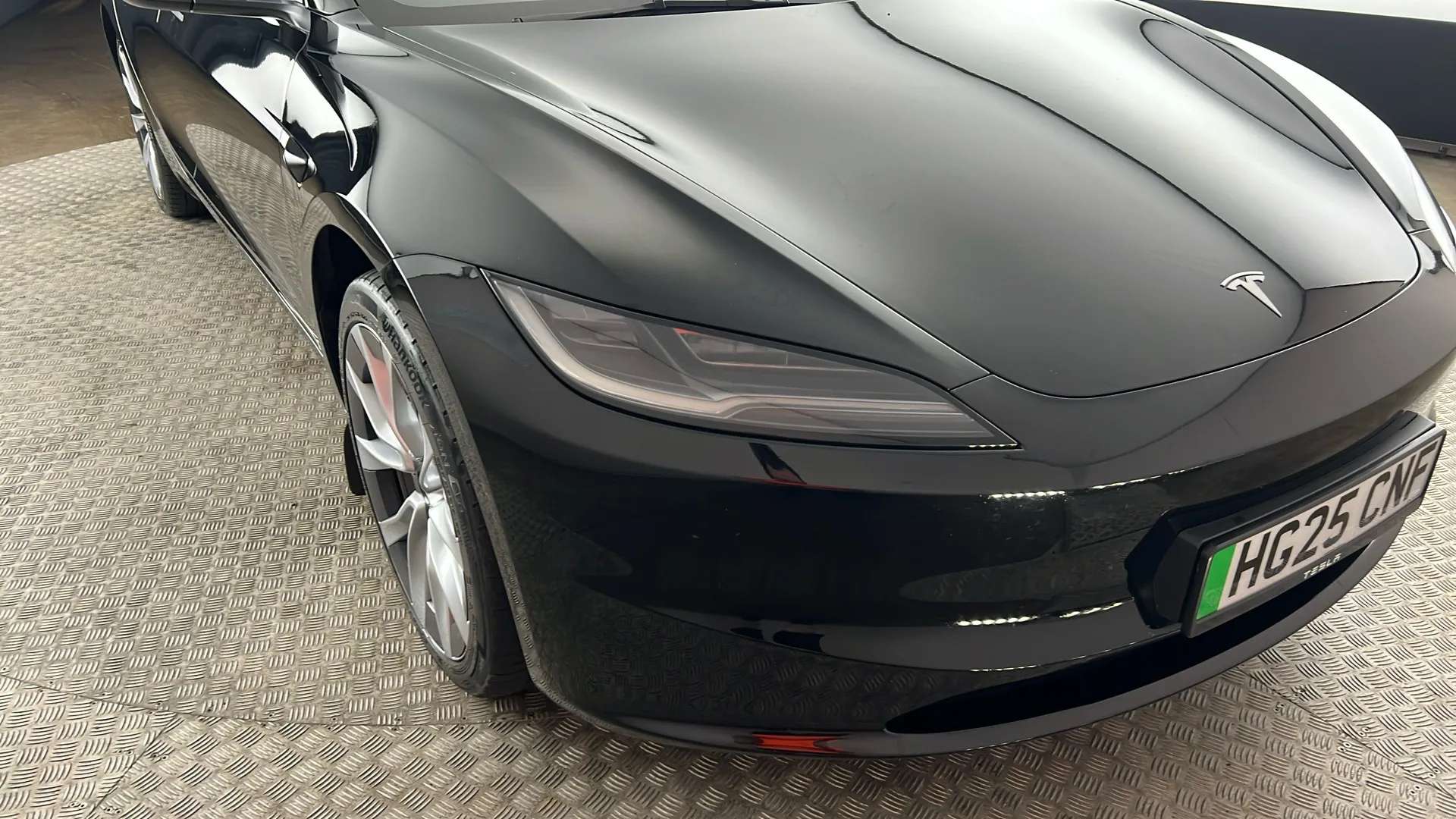 2025 TESLA MODEL 3 2025 TESLA MODEL 3
