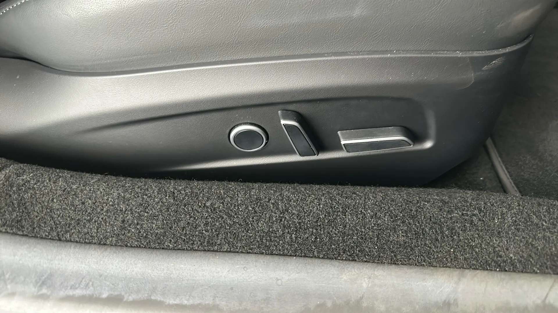 2024 TESLA MODEL 3 2024 TESLA MODEL 3