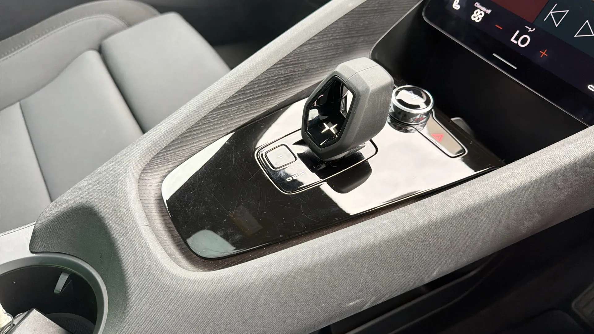 2024 POLESTAR 2 2024 POLESTAR 2