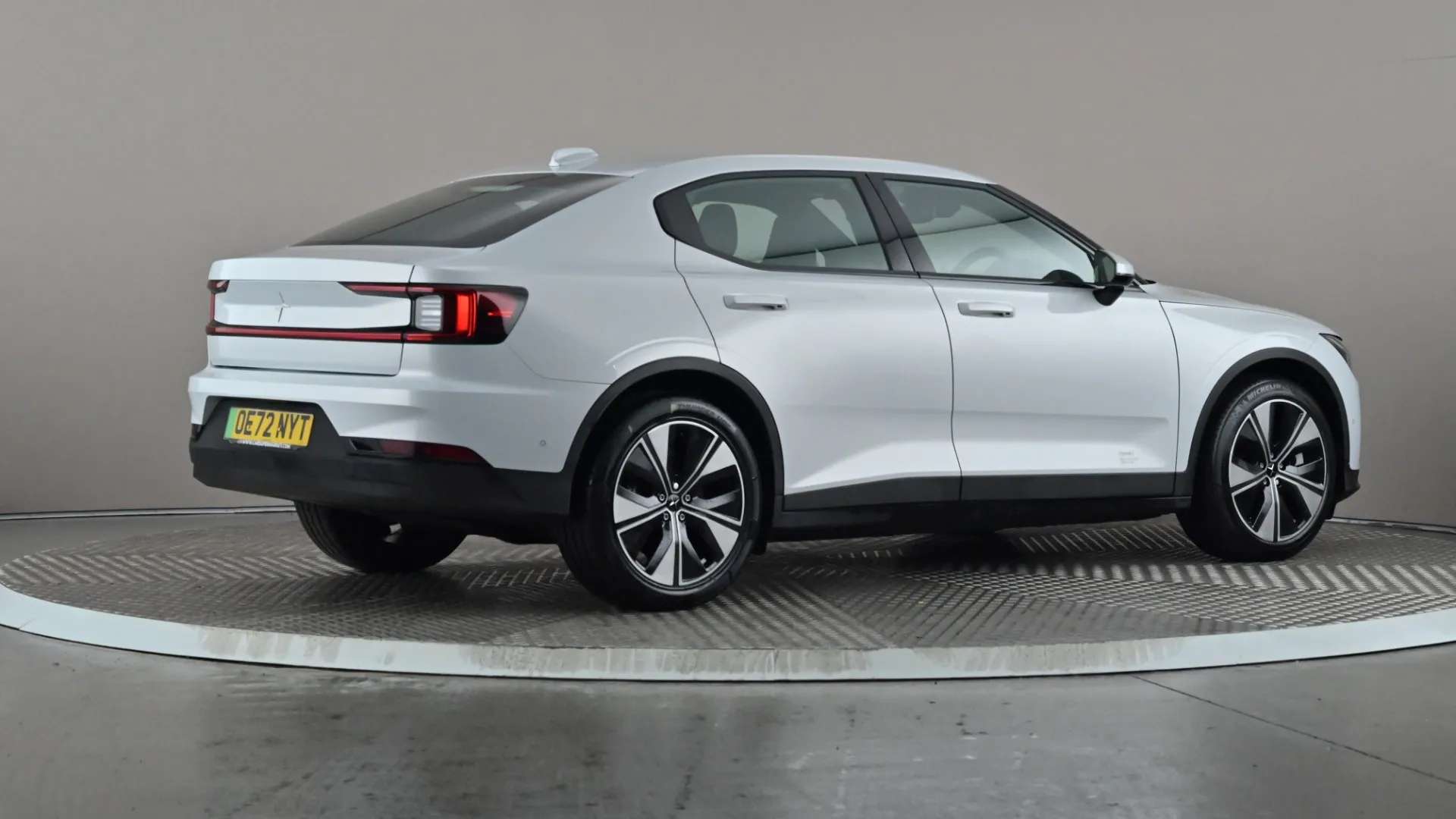 2022 POLESTAR 2 2022 POLESTAR 2