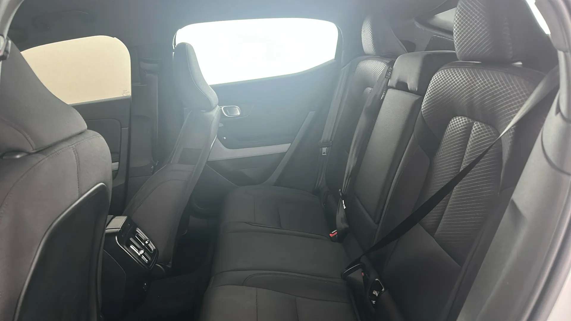 2022 POLESTAR 2 2022 POLESTAR 2