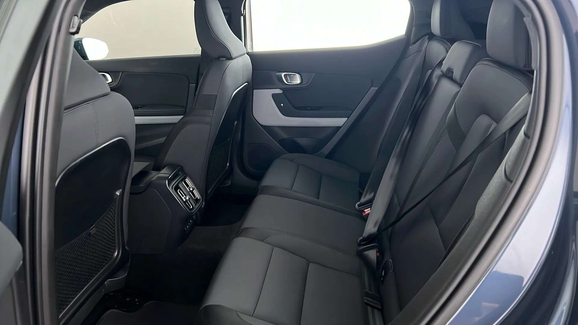 2023 POLESTAR 2 2023 POLESTAR 2