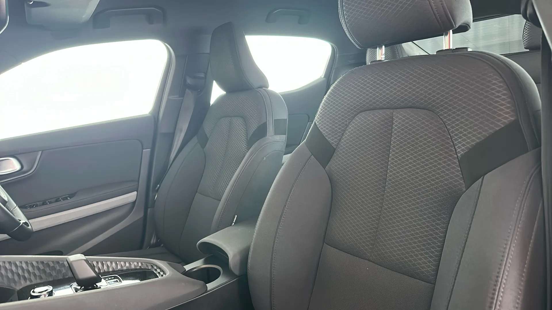 2023 POLESTAR 2 2023 POLESTAR 2