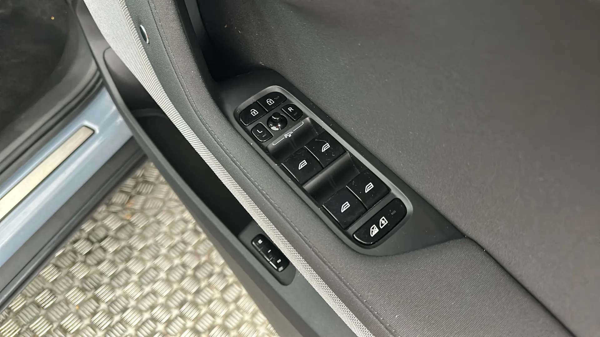 2023 POLESTAR 2 2023 POLESTAR 2