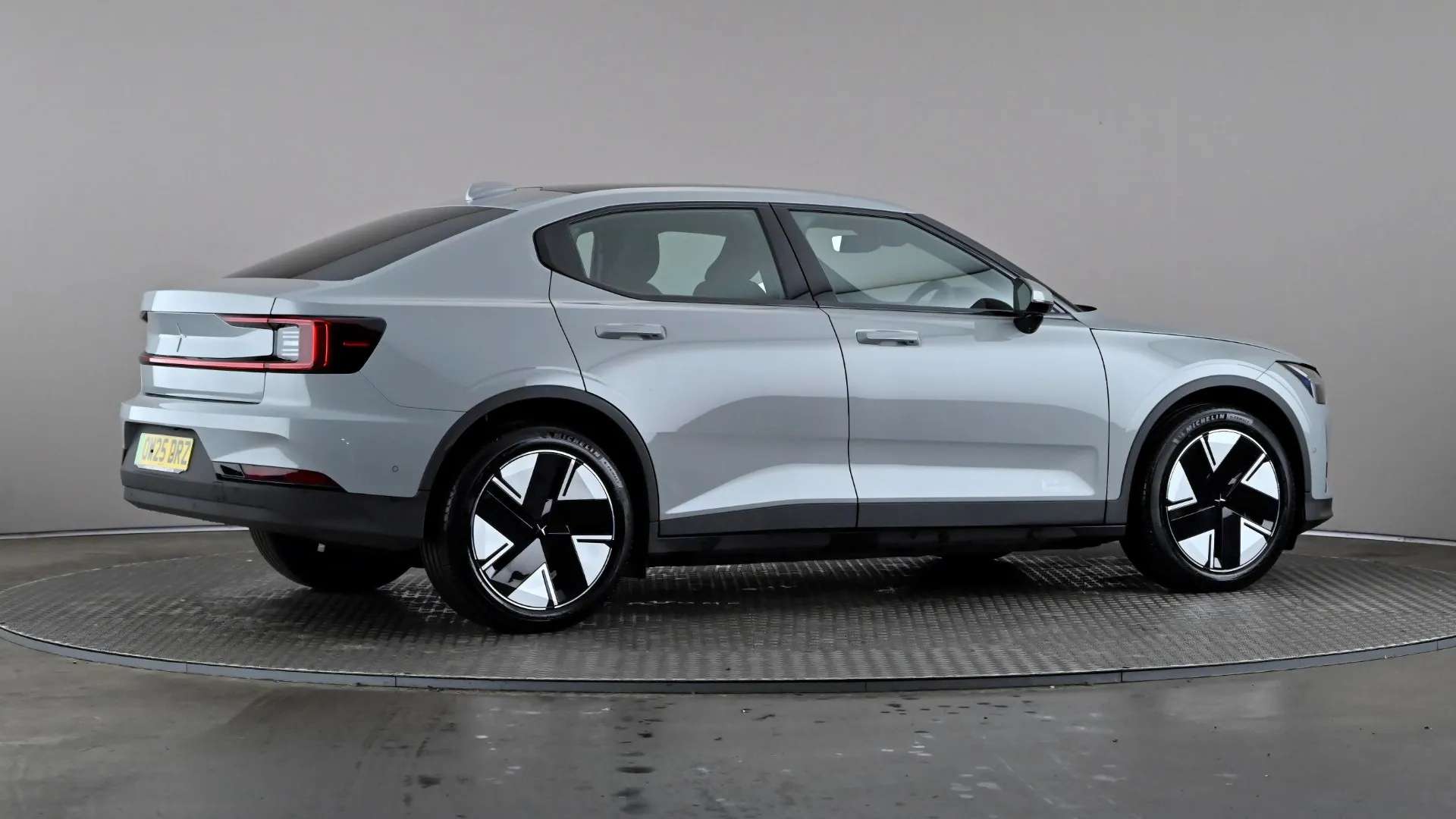 2025 POLESTAR 2 2025 POLESTAR 2