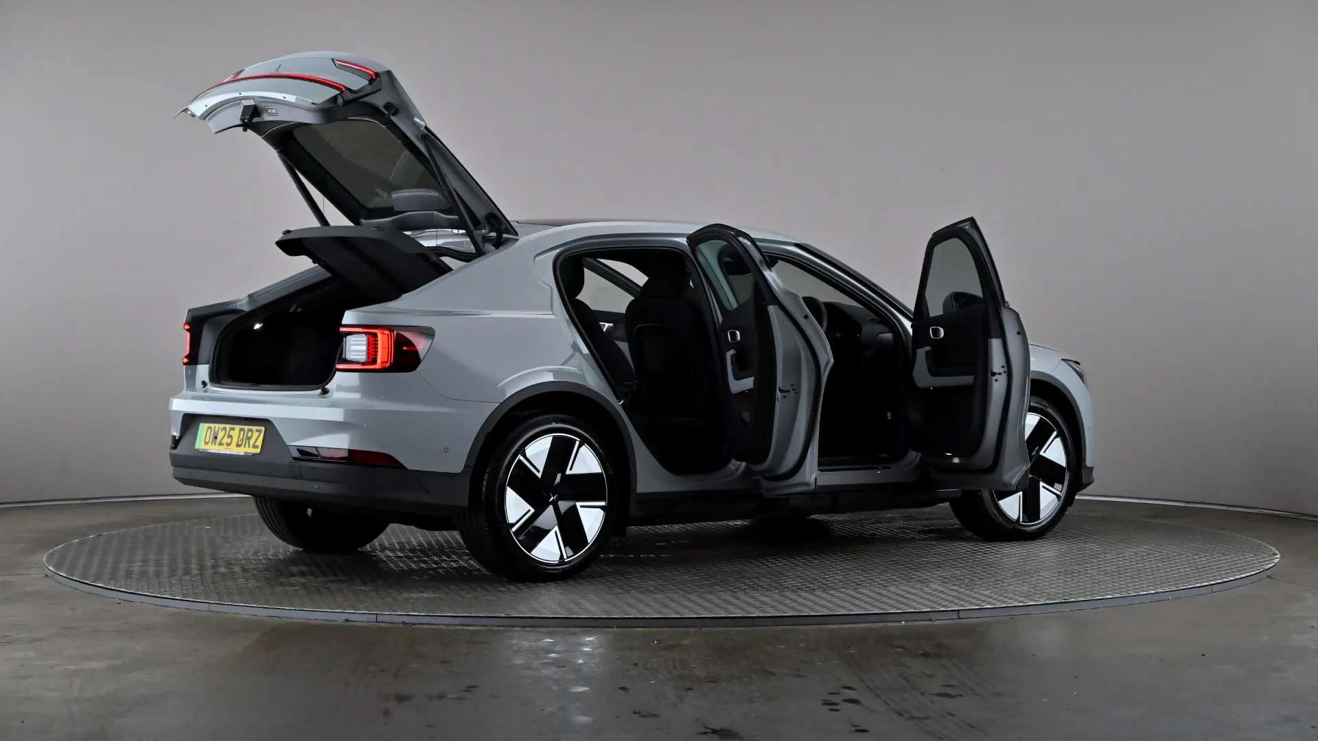 2025 POLESTAR 2 2025 POLESTAR 2